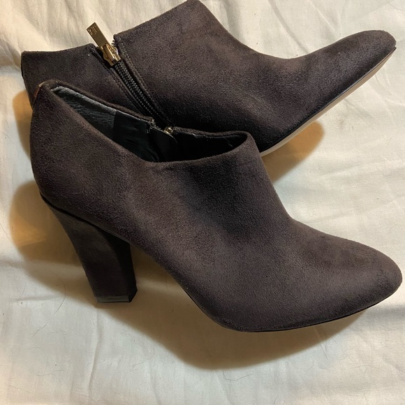 Ivanka Trump Shoes - BROWN HEELED BOOTIES 8.5